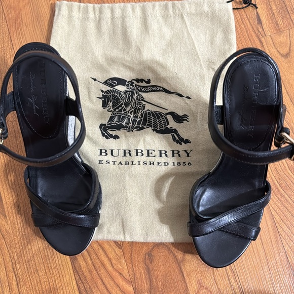 Burberry Canvas Check Leather Wedges - Size 38 1/2 - Picture 2 of 9